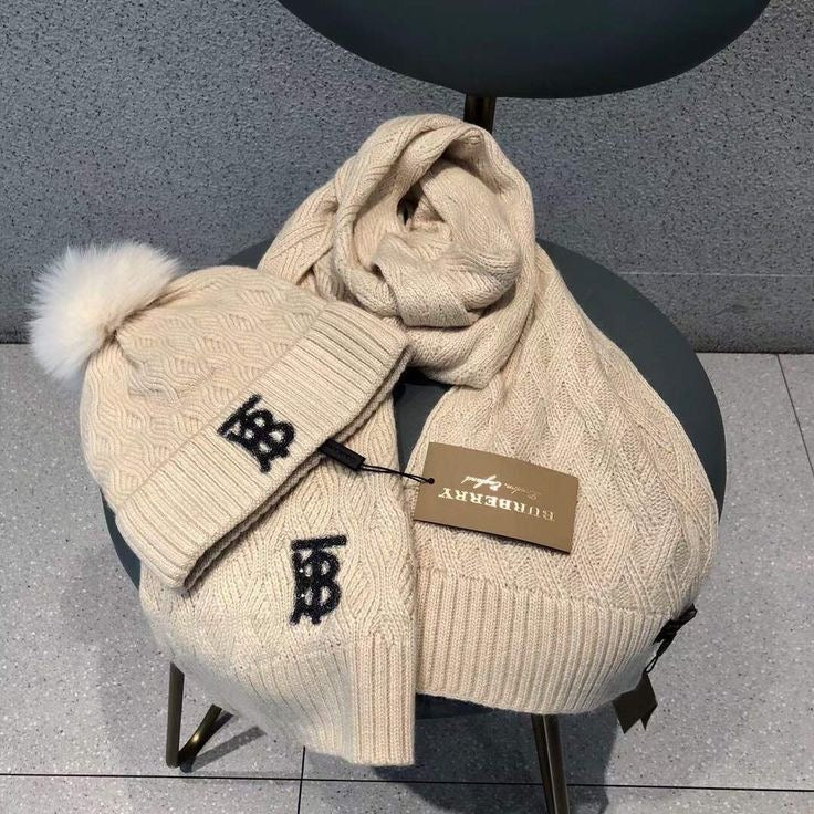 Burberry - Bonnets & Écharpes