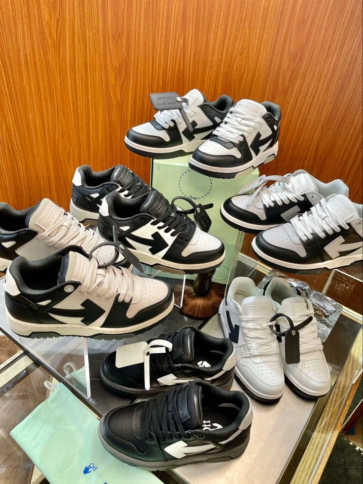 Off-White - Sneakers