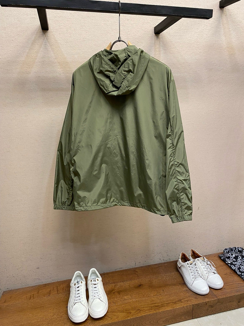 Prada - Coupe-vent en nylon avec plaque Prada Vert Kaki