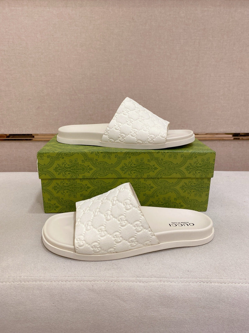 Gucci - Mules en Daim GG Blanc