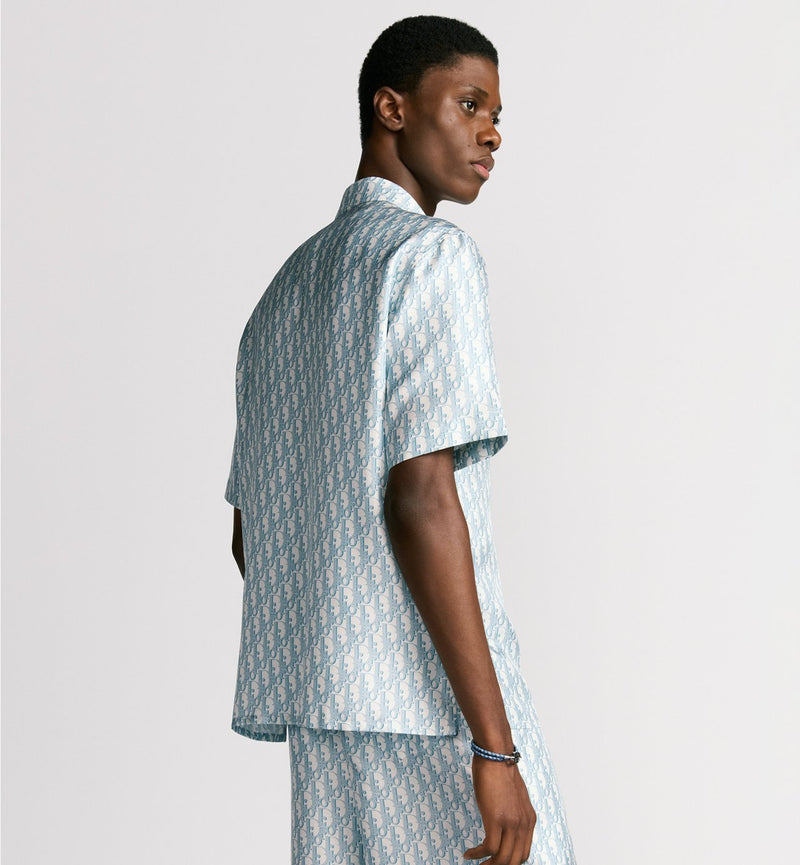 Dior - Chemise à manches courtes Dior Oblique
Sergé de soie Blanche et Bleu Ciel