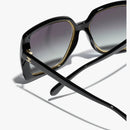 Chanel - Lunettes de soleil carrée Noir Verres Gris
