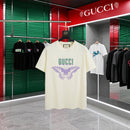 Gucci - T-shirt avec un design de papillon et logo Gucci - Crème