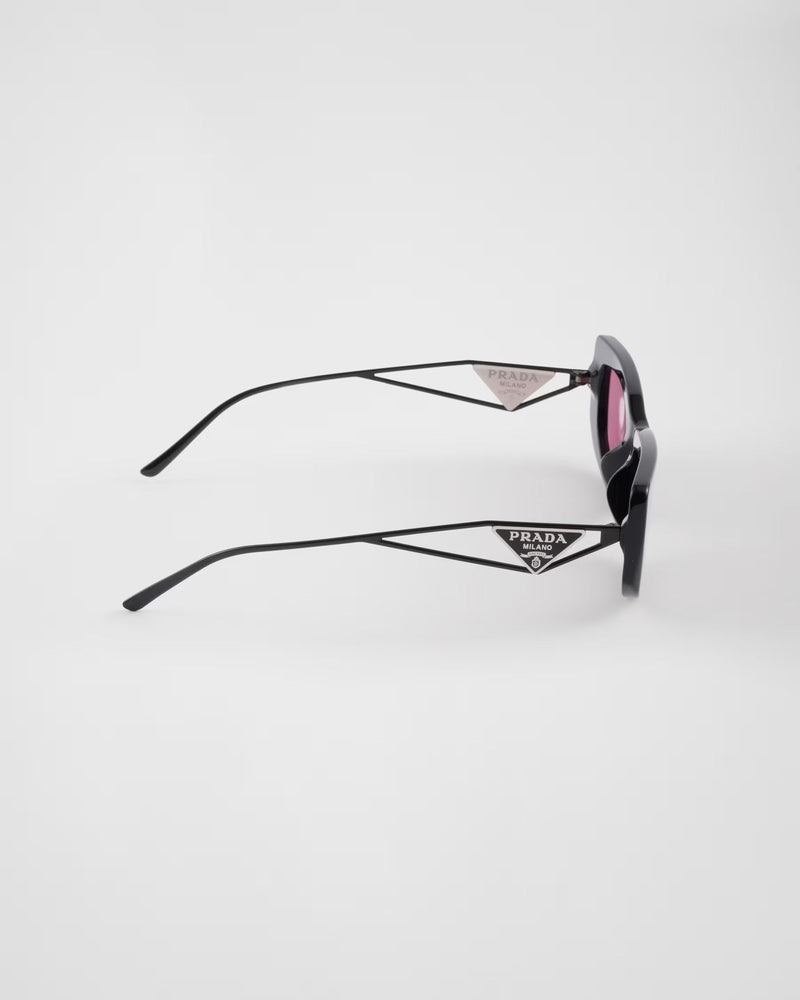 Prada - Lunettes De Soleil avec logo triangulaire Verres Fraise