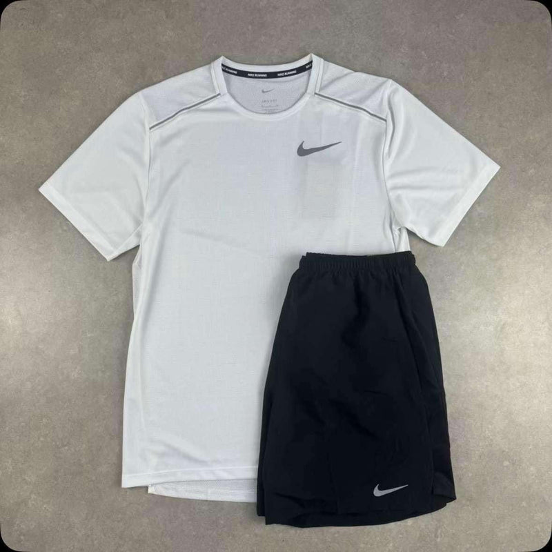 Nike - Ensemble running Blanc et Noir