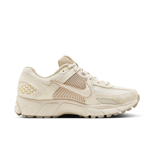 Nike Zoom Vomero 5 Beige