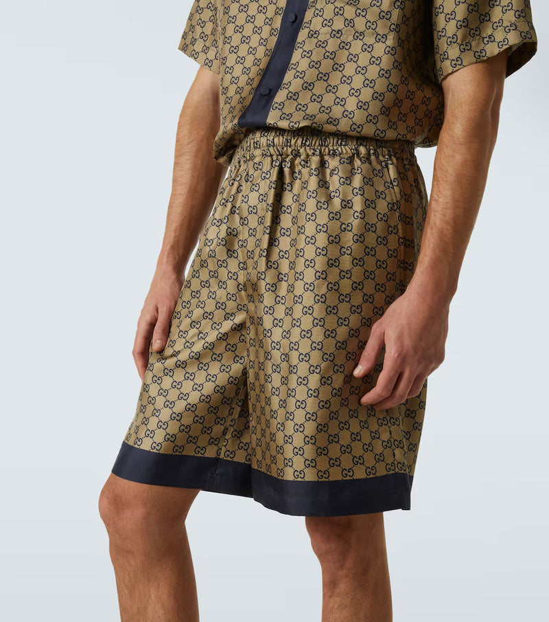 GUCCI - Short GG imprimée en soie