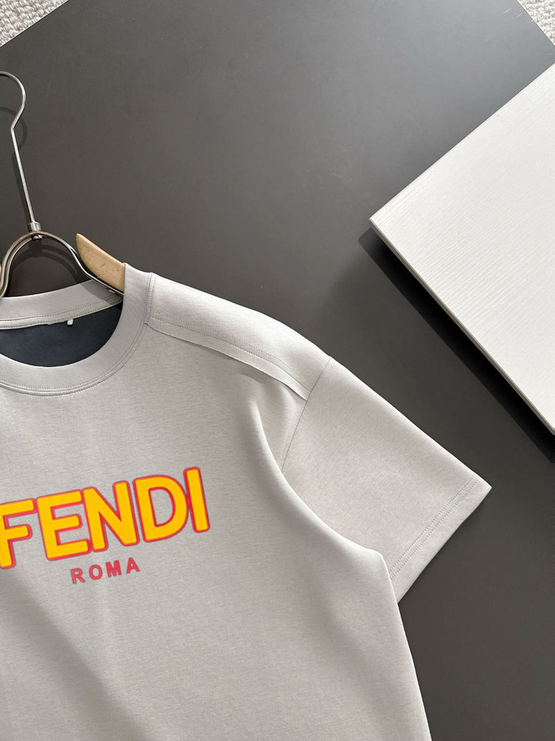 Fendi - T-shirt avec logo Fendi en orange - Gris Clair