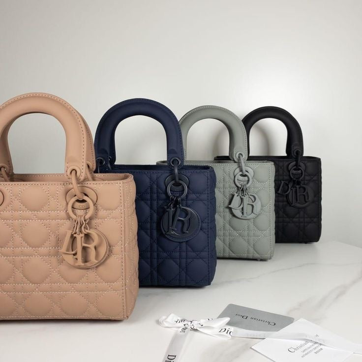 Dior - Sacs Lady Dior Moyen (4 coloris)