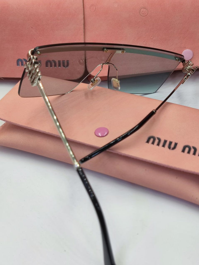 Lunette Miumiu en Gris