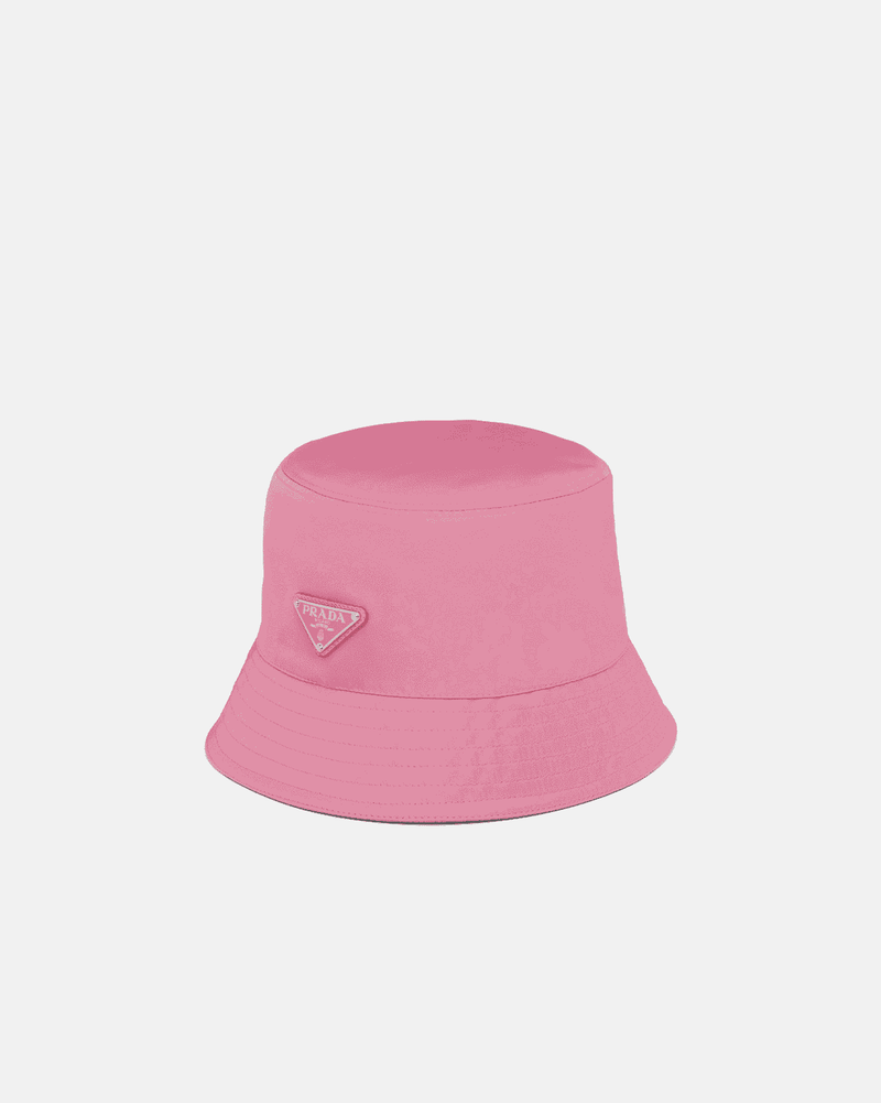 Prada - Bob avec plaque PRADA (7 coloris)