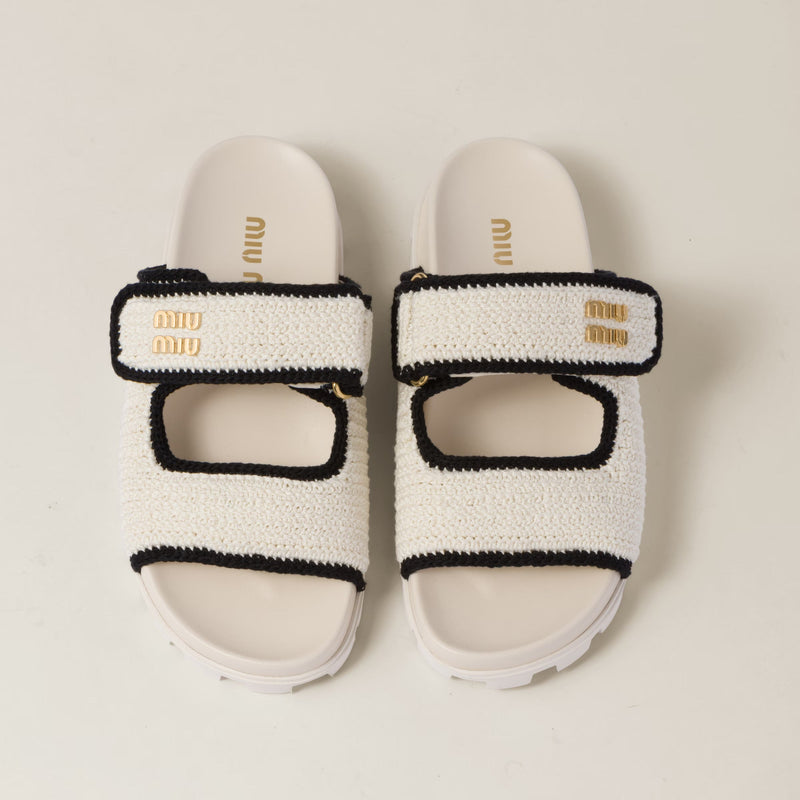 Miu Miu - Mules en crochet Ivoire / Noir
