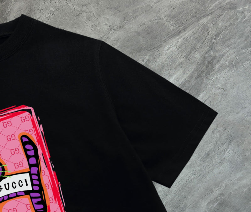 Gucci - T-shirt avec un design coloré et logo Gucci - Noir