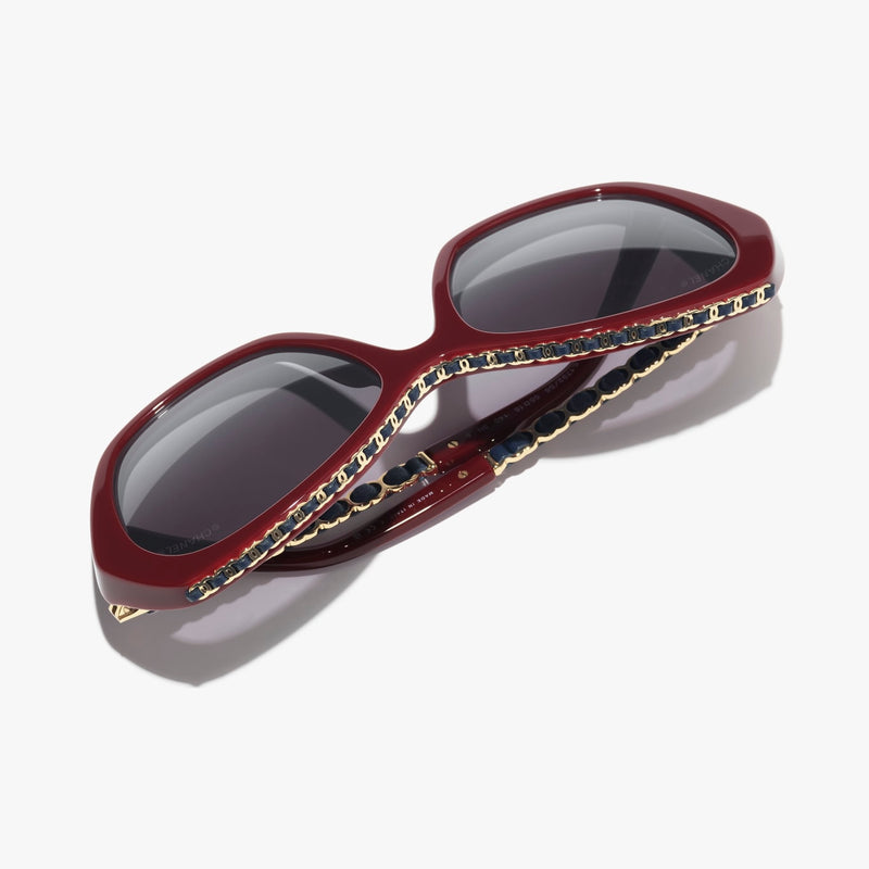 Chanel - Lunettes de soleil Papillon Bordeaux