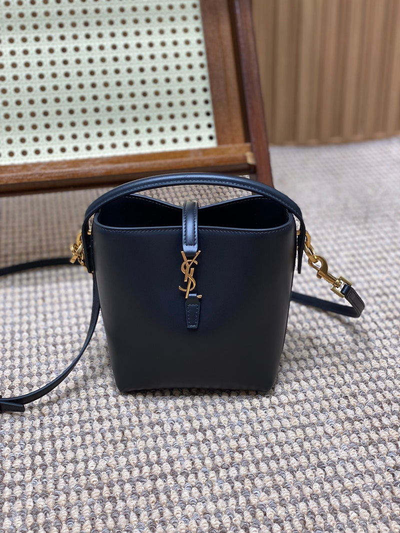 YSL - Sac seau Le 37 Small en cuir
