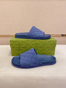 Gucci - Mules en Daim GG Bleu Clair