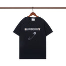 Burberry - T-shirt Burberry avec logo et épingle à nourrice - Noir