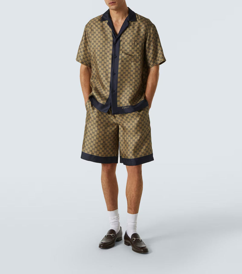 GUCCI - ENSEMBLE GG SHORT + CHEMISE imprimé en soie