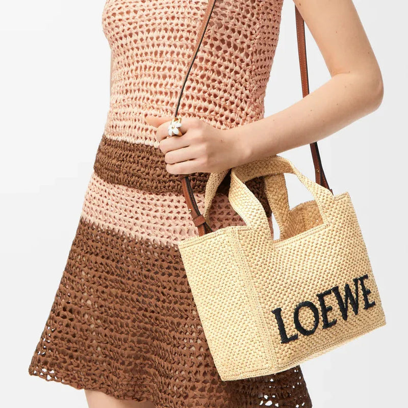 Loewe - Flamenco Clutch moyen en cuir d'agneau laminé