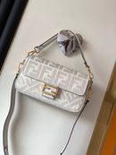 Fendi - Wallet On Chain Baguette Blanc