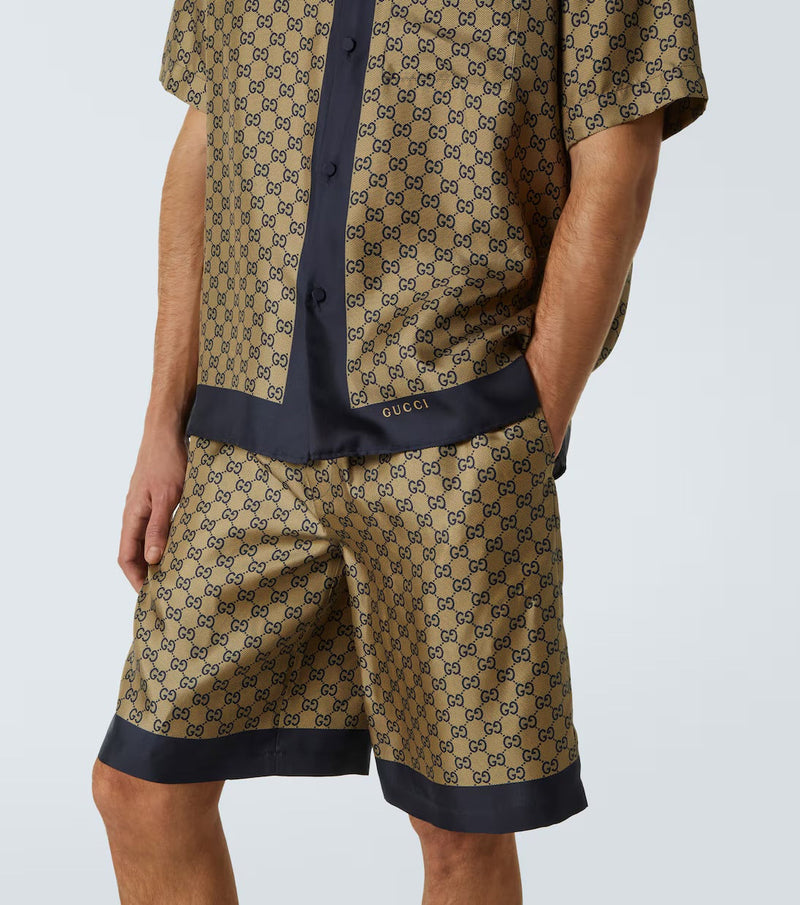 GUCCI - ENSEMBLE GG SHORT + CHEMISE imprimé en soie