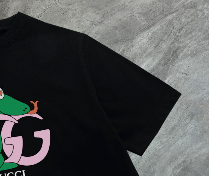 Gucci - T-shirt avec un design reptilien et logo Gucci - Noir