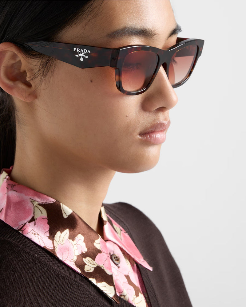 Prada - Lunettes De Soleil Prada Symbole Verres Dégradés Rose Poudré