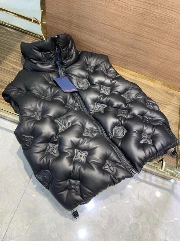 Louis Vuitton - Doudoune sans manche monogramme Noir