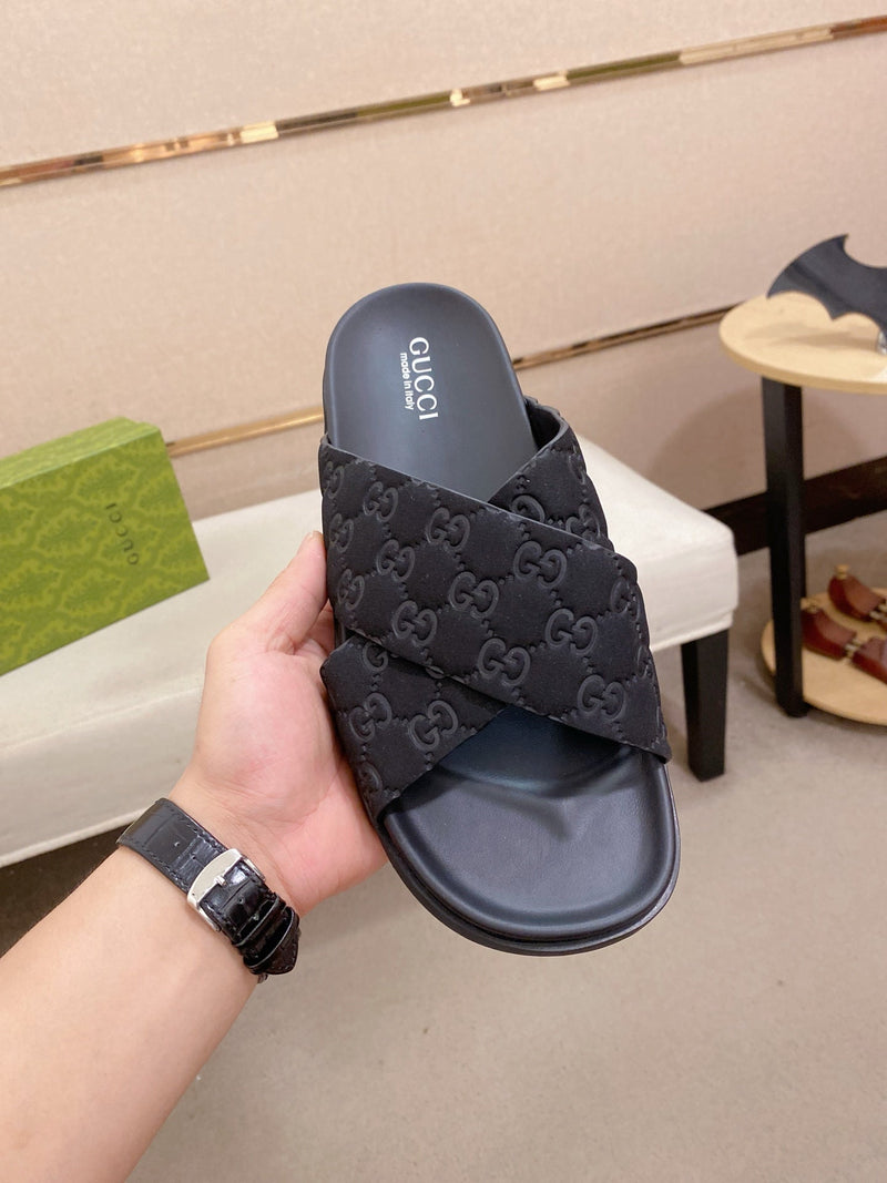 Gucci - Mules en Daim GG Noir II