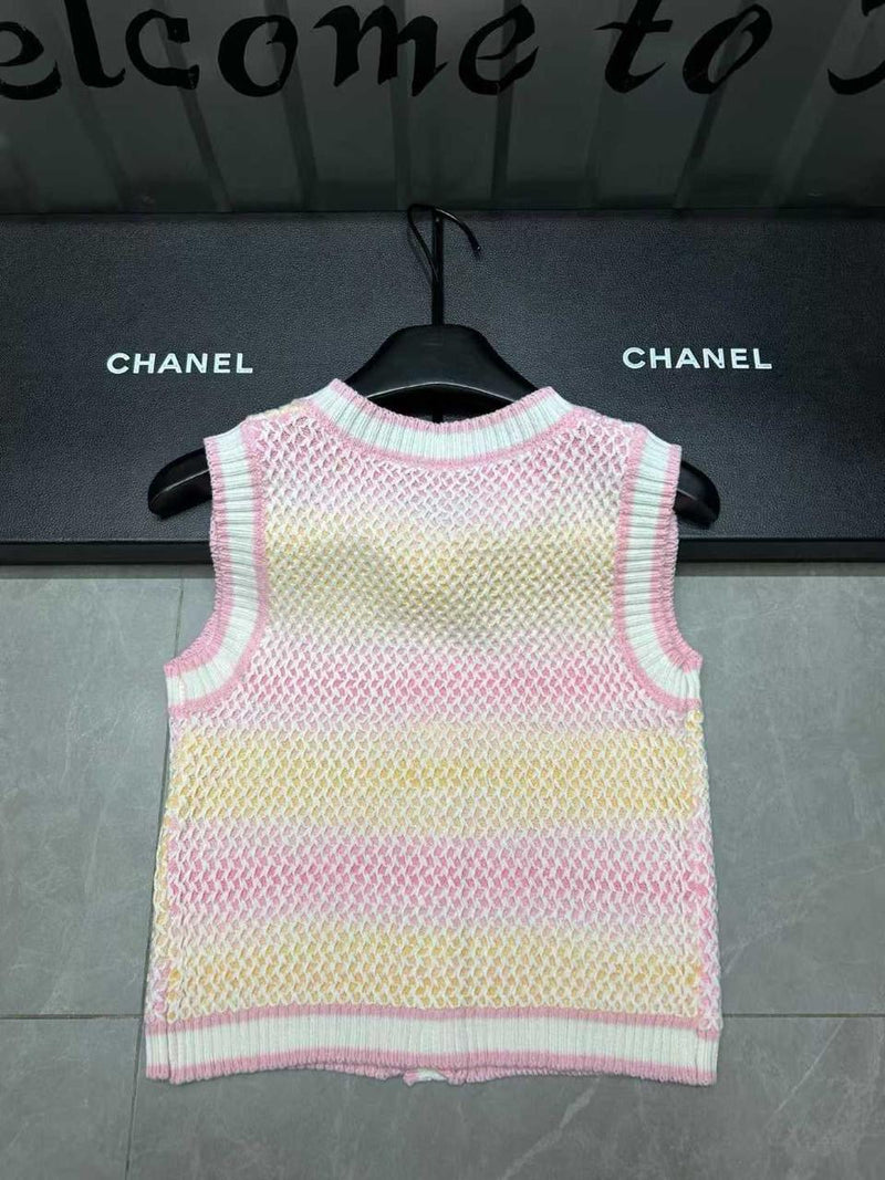 Chanel - T-shirt à bouton avec logo Chanel Rose/Jaune