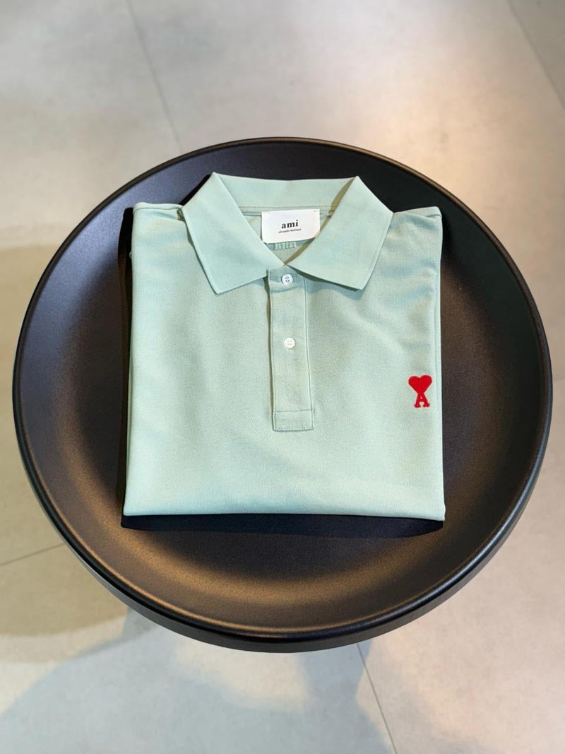 Ami Paris - Polo avec logo brodé Bleu Marine/Bleu Clair/Noir/Beige/Blanc/Vert/Bleu Océan