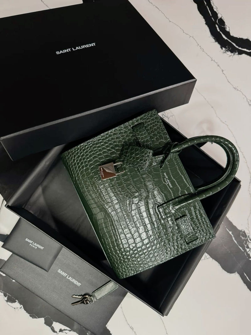 Yves Saint Laurent - Sac De Jour en cuir embossé crocodile Nano Vert
