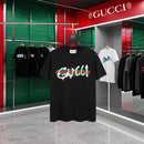 Gucci - T-shirt avec le logo Gucci stylisé - Noir
