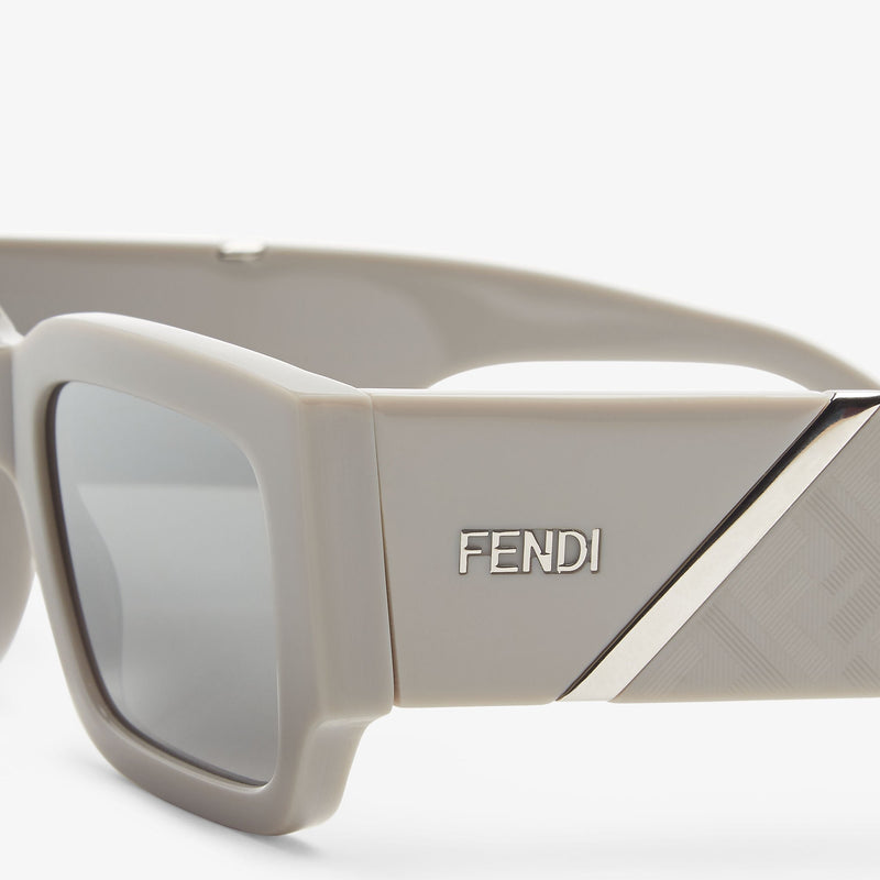 Fendi - Lunettes De Soleil Fendi Diagonal en acétate grège Gris