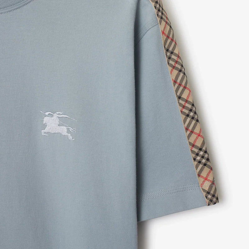 Burberry - T-shirt en coton avec étiquette Gale