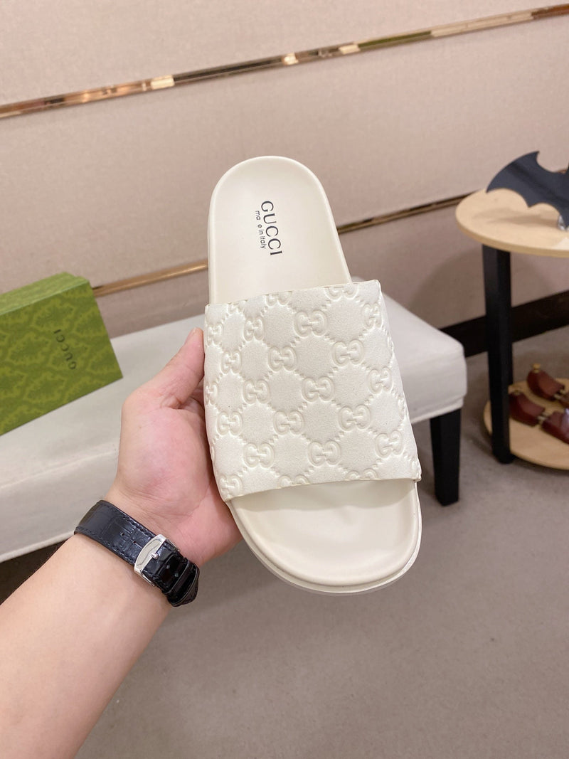 Gucci - Mules en Daim GG Blanc