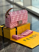 Fendi - Wallet On Chain Baguette Rose Bonbon