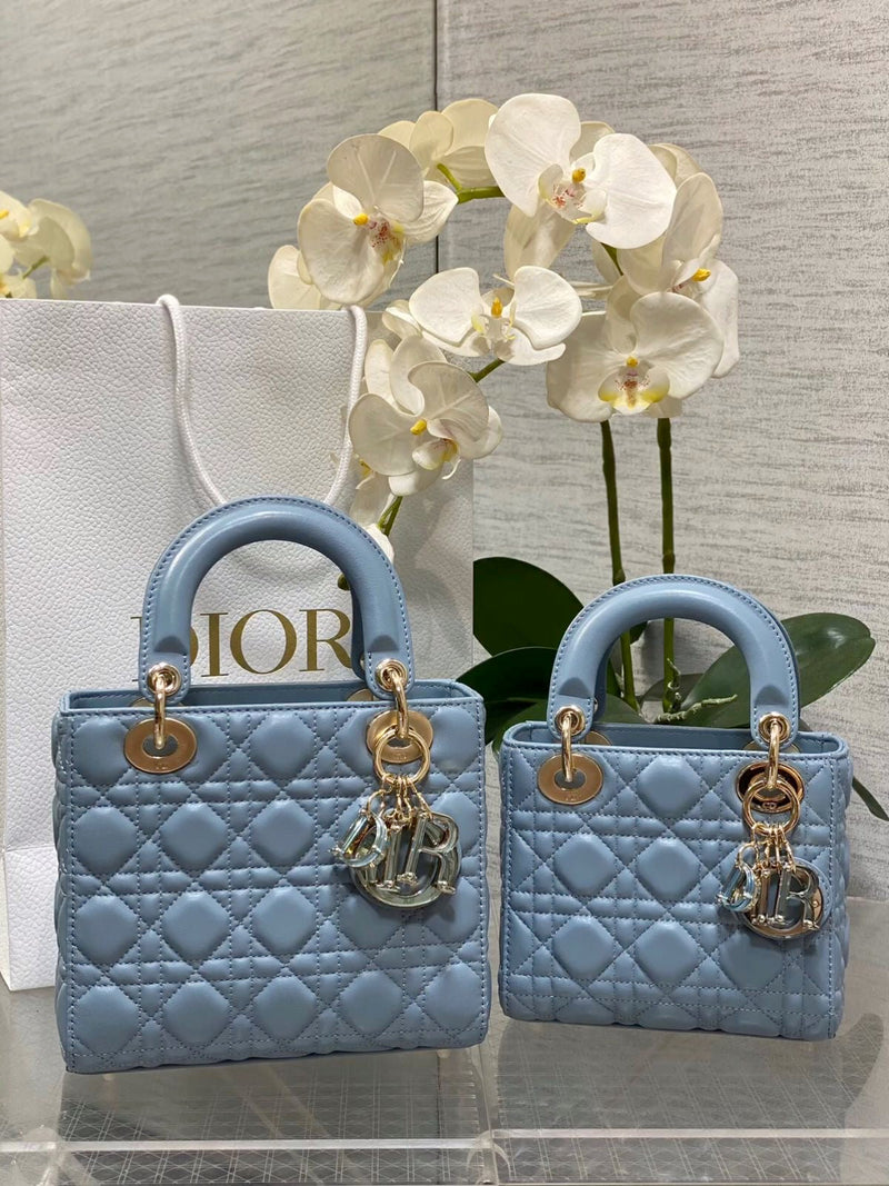 Dior - Sacs Lady Dior Petit & Moyen Bleu (2 tailles)