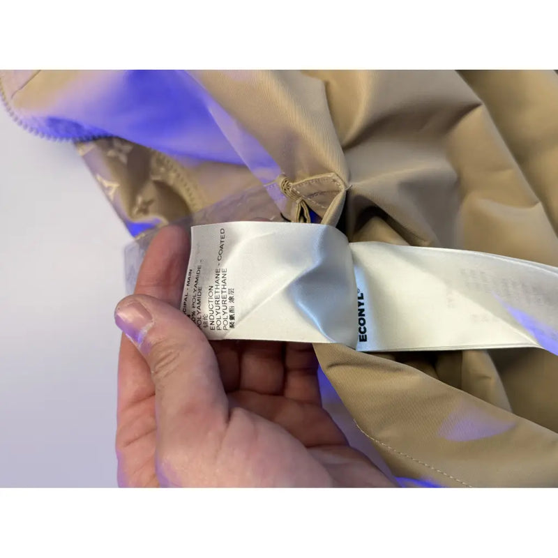 Louis Vuitton - Veste réfléchissante monogramme LV