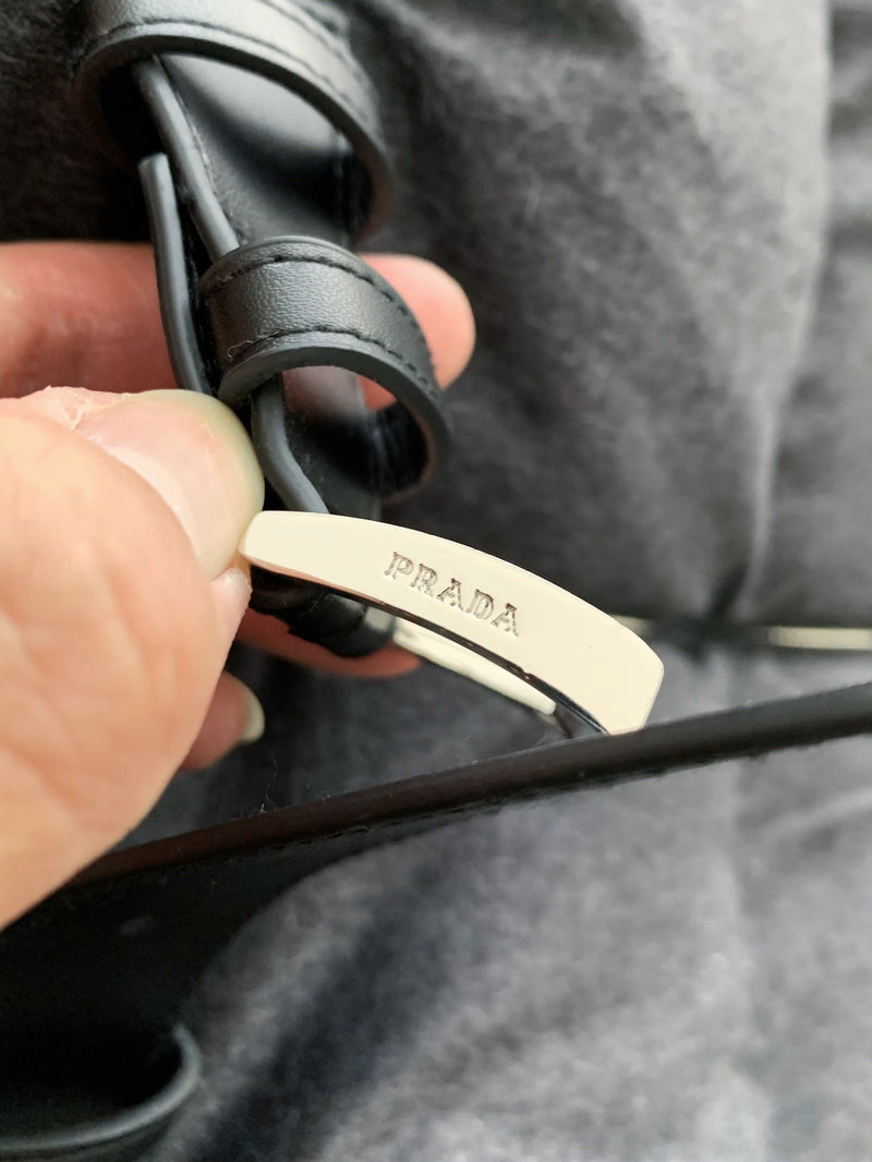 Prada - Doudoune Prada avec ceinture Noir F