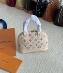 Louis Vuitton - Sac Alma BB Beige