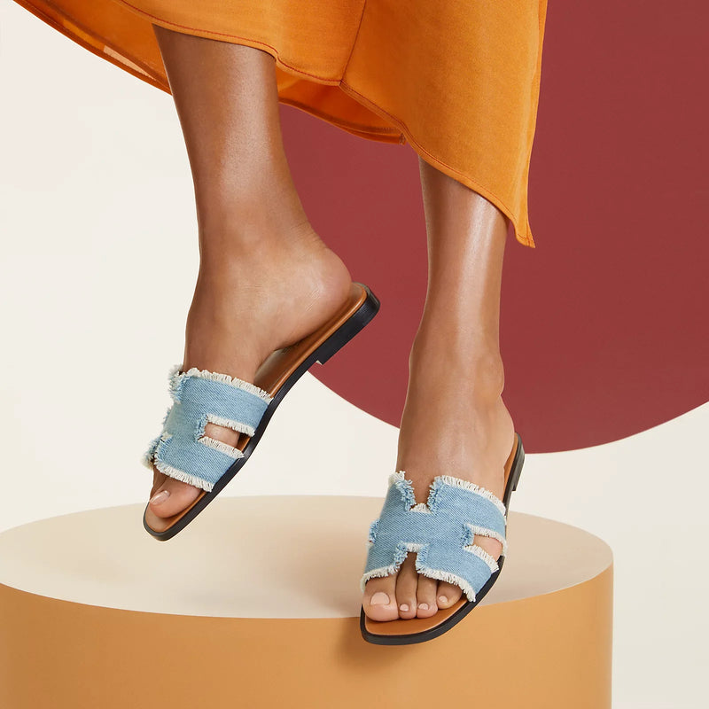 Hermès - Sandales Oran Bleu Clair en Denim effrangé