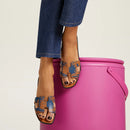 Hermès - Sandales Oran Naturel / Bleu Turquin avec motifs