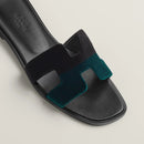 Hermès - Sandales Oran Noir / Vert Mousse en Velours