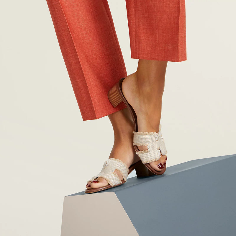 Hermès - Sandales Oasis Beige en Lin Effrangée