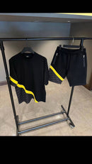 Fendi - ENSEMBLE Short + T-shirt Noir avec bande Jaune