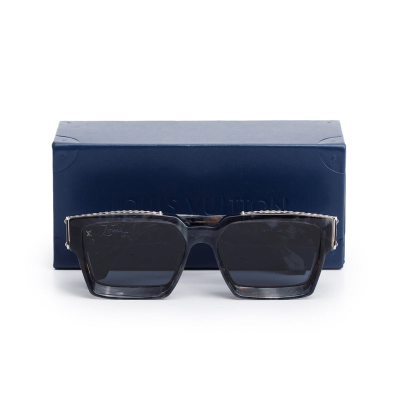 Louis Vuitton - Grey Marble Acetate