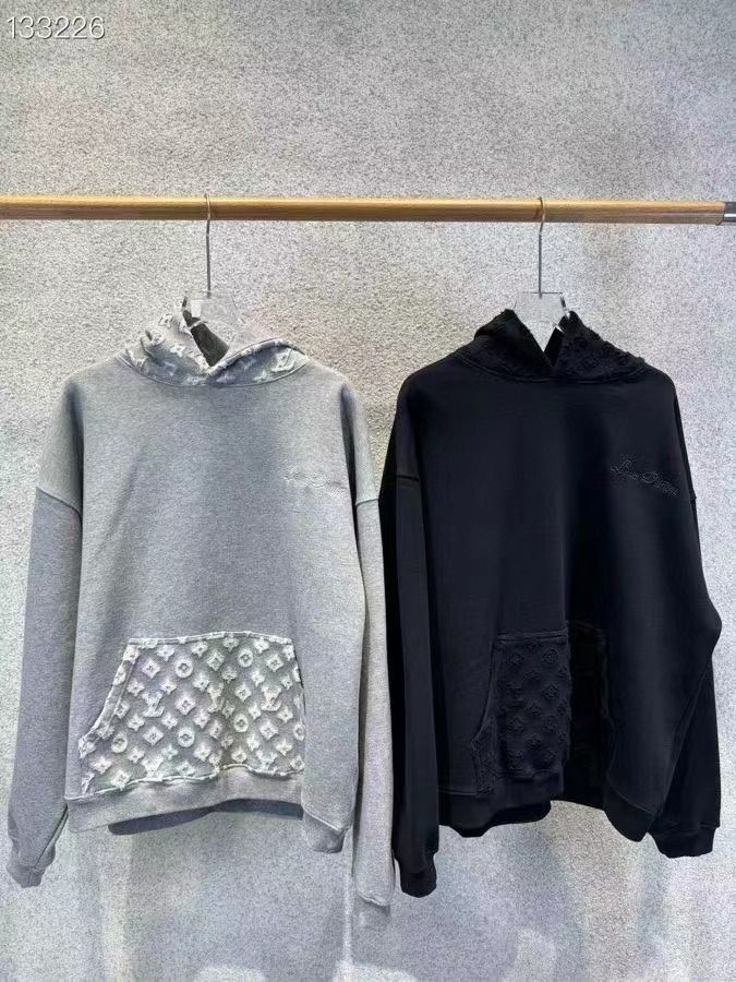 Louis Vuitton - Sweat à capuche brodé LV monogramme Gris / Noir