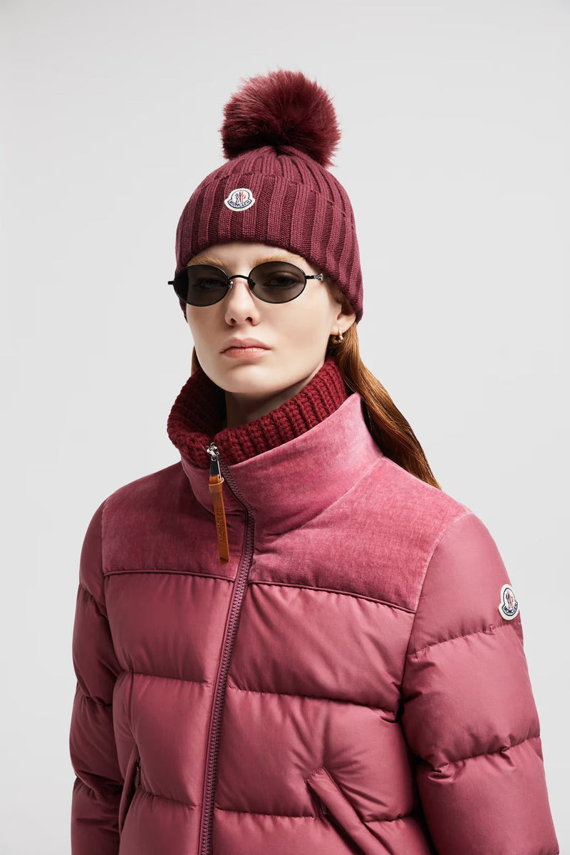 Moncler - Bonnet en laine avec pompon Bordeaux