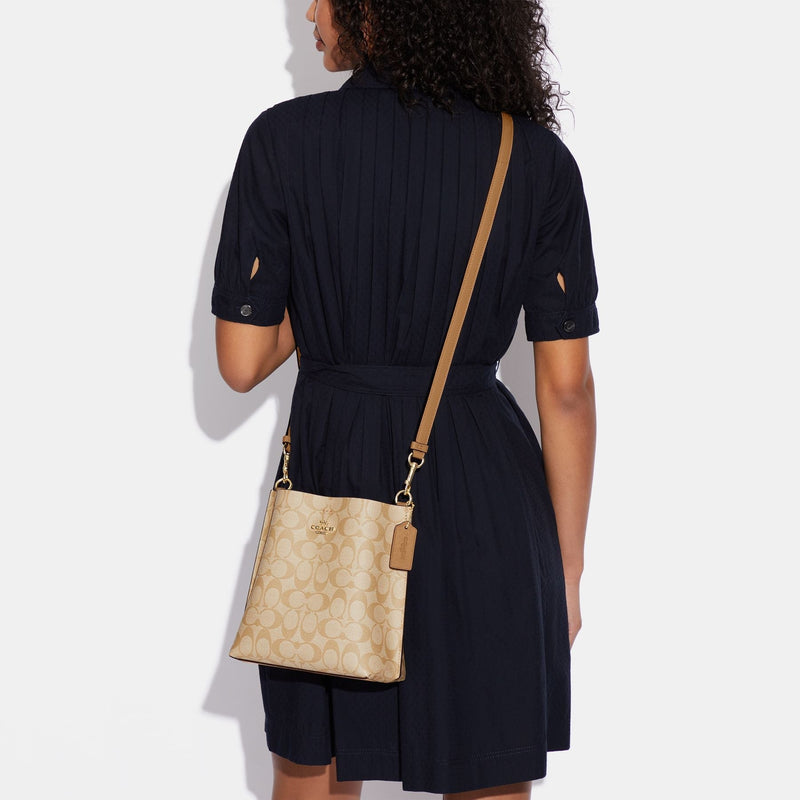 Mollie Bucket Bag 22 In Signature Canvas